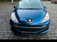 Gebraucht Peugeot 207 73 PS (53 kW) 2008 Blau Kleinwagen