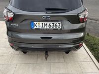 Gebraucht Ford Kuga ST-Line 150 PS (110 kW) 2017 Grau SUV