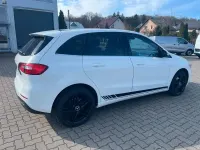 Gebraucht Mercedes B200 150 PS (110 kW) 2021 Weiß Van / Kleinbus