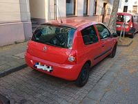 Gebraucht Renault Clio II 58 PS (42 kW) 2011 Rot Limousine