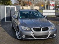 Gebraucht BMW 320 177 PS (130 kW) 2009 Grau Kombi