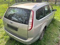 gebraucht Ford Focus Turnier 1.6 Einparkhilfe,Klima,AHK,8Reifen