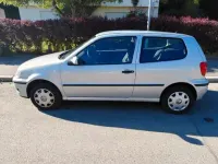 Używany VW Polo 50 KM (36 kW) 2000 Srebrny Hatchback