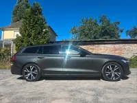 Gebraucht Volvo V60 197 PS (144 kW) 2022 Grau Kombi