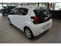 Gebraucht Peugeot 108 Active 72 PS (52 kW) 2021 Weiß Kleinwagen