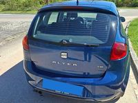 Usado Seat Altea Reference 105 HP (77 kW) 2014 Azul Monovolume