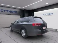 Gebraucht VW Passat Business 150 PS (110 kW) 2021 Mangangrau metallic Kombi