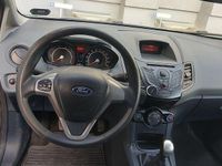 Gebraucht Ford Fiesta 82 PS (60 kW) 2011 Weiß Kleinwagen