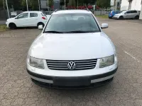 Gebraucht VW Passat 116 PS (85 kW) 1999 Silber Kombi