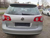 Gebraucht VW Passat Trendline 105 PS (77 kW) 2010 Reflexsilber metallic Kombi