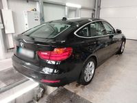 Gebraucht BMW 320 190 PS (139 kW) 2016 Schwarz Limousine