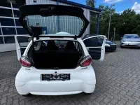 Gebraucht Toyota Aygo 68 PS (50 kW) 2014 Weiß Kleinwagen