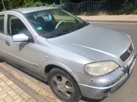 Gebraucht Opel Astra 116 PS (85 kW) 2001 Silber Limousine
