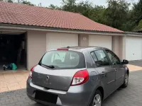 Gebraucht Renault Clio III 100 PS (73 kW) 2012 Grau Kleinwagen