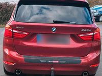 Gebraucht BMW 220 Advantage 190 PS (139 kW) 2016 Rot Van / Kleinbus