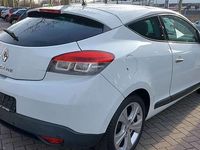 Gebraucht Renault Mégane Coupé Dynamique 110 PS (80 kW) 2009 Gletscherweiss Coupé