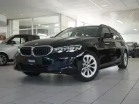 Gebraucht BMW 318 Advantage 150 PS (110 kW) 2022 Schwarz ii/bonnet fluid black Kombi