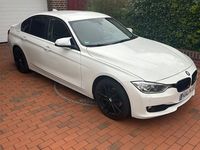 Gebraucht BMW 318 143 PS (105 kW) 2014 Weiß Limousine