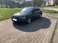 gebraucht Audi A3 Lim. 35 TDI S Line Sport / VC / LED / DSG