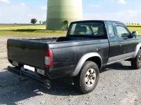 Gebraucht Nissan Navara 103 PS (75 kW) 2000 Schwarz Pickup