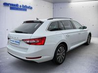 Gebraucht Skoda Superb Ambition 200 PS (147 kW) 2024 Weiß Kombi