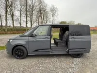 Gebraucht VW Multivan Edition 150 PS (110 kW) 2025 Grau Van / Kleinbus
