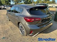 Gebraucht Ford Focus ST-Line X 155 PS (114 kW) 2024 Magneticgrau (metallic) Limousine