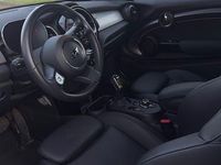 Gebraucht Mini Cooper SE Classic 135 kW (184 PS) 2023 Schwarz Kleinwagen