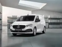 Gebraucht Mercedes eCitan 89 kW (122 PS) 2025 Arktikweiß Van / Kleinbus