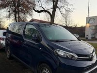 Gebraucht Toyota Proace Comfort 95 PS (69 kW) 2018 Blau Van / Kleinbus
