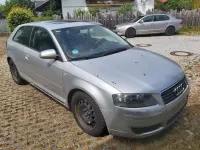 Gebraucht Audi A3 Attraction 140 PS (102 kW) 2004 Lichtsilber metallic Kleinwagen