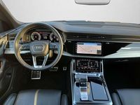 Gebraucht Audi Q8 Ambiente 381 PS (280 kW) 2021 Mythosschwarz metallic (metallic) SUV