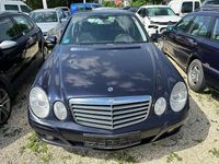 Gebraucht Mercedes E280 190 PS (139 kW) 2008 Tansanitblau  metalliclack Limousine