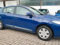Gebraucht Renault Mégane Initiale Paris 105 PS (77 kW) 2013 Blau Limousine