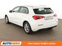 Gebraucht Mercedes A200 163 PS (119 kW) 2019 Weiß Limousine