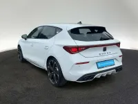 Gebraucht Cupra Leon VZ 300 PS (220 kW) 2024 Nevada weiß metallic Limousine
