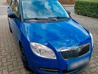Gebraucht Skoda Fabia Classic 60 PS (44 kW) 2010 Blau Limousine