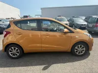 Gebraucht Hyundai i10 YES! 67 PS (49 kW) 2015 Orange Kleinwagen