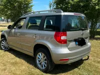 Gebraucht Skoda Yeti Ambition 120 PS (88 kW) 2015 Andere farben SUV