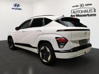 Gebraucht Hyundai Kona Trend 114 kW (156 PS) 2024 Serenity white SUV