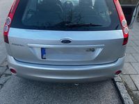 Gebraucht Ford Fiesta 60 PS (44 kW) 2007 Silber Kleinwagen