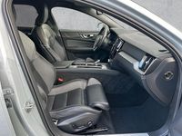 Gebraucht Volvo V60 CC Plus 197 PS (144 kW) 2023 Grau Kombi
