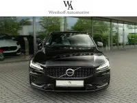 Gebraucht Volvo V60 Plus 455 PS (334 kW) 2023 Black solid "stone" / solid Kombi