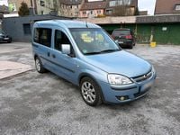 Używany Opel Combo 101 KM (74 kW) 2005 Szary Minivan