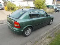 Używany Opel Astra 101 KM (74 kW) 2000 Zielony Sedan/Limuzyna