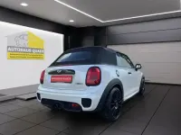 Używany Mini John Cooper Works 231 KM (169 kW) 2018 Srebrny Hatchback