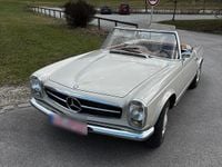 Gebraucht Mercedes 230 150 PS (110 kW) 1966 Beige Cabrio