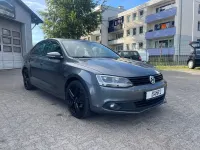 Gebraucht VW Jetta Trendline 105 PS (77 kW) 2011 Grau Limousine