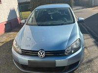 Gebraucht VW Golf VI 105 PS (77 kW) 2010 Blau Kleinwagen