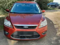 Gebraucht Ford Focus Ambiente 101 PS (74 kW) 2008 Rot Kombi